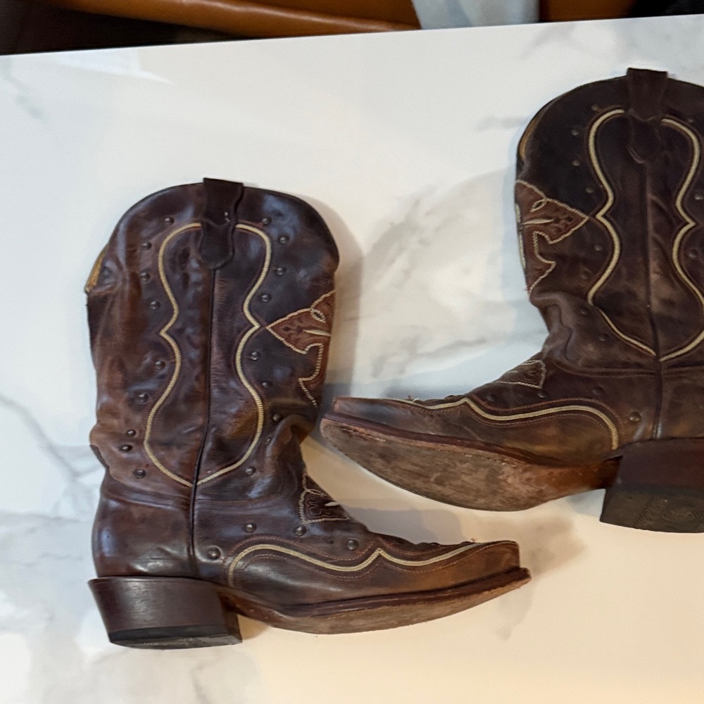 Roper Dark Brown Leather Heeled Boots